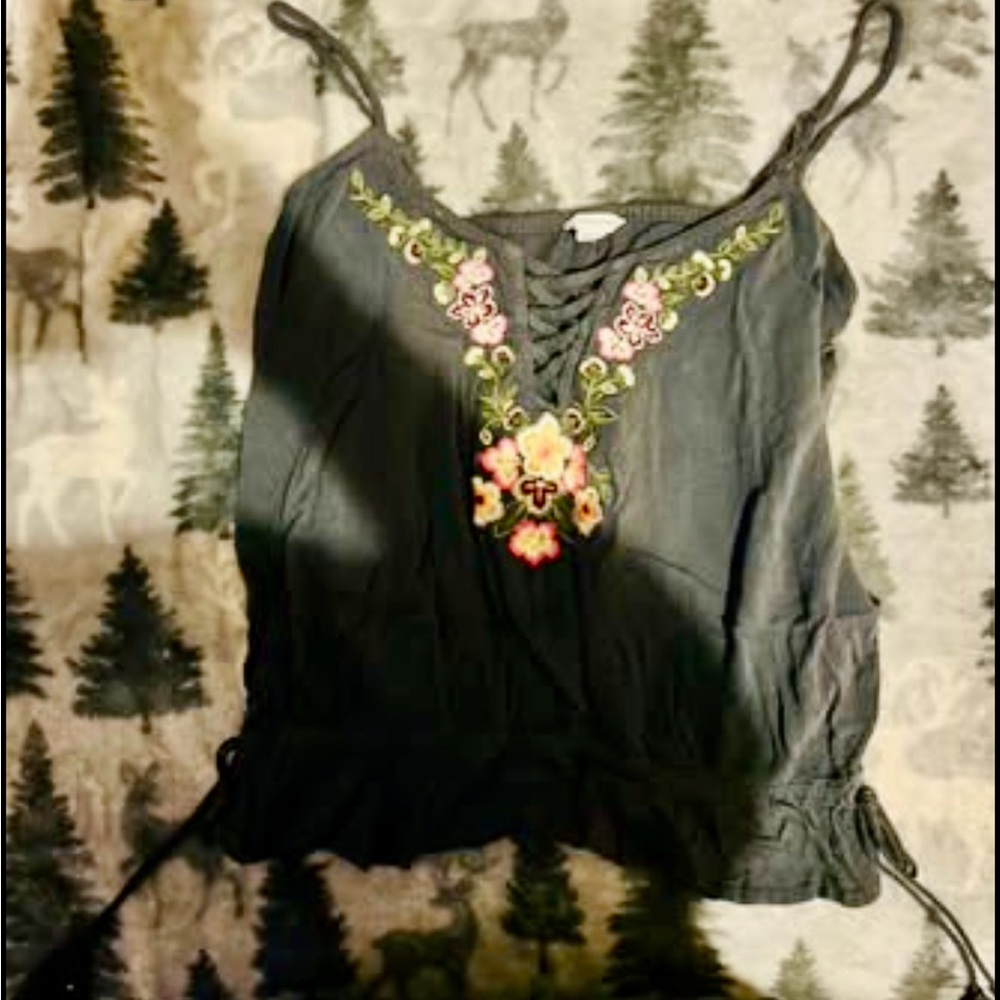 Arepostle, grey crape & embroidered, tank top. Cinched waste, size med